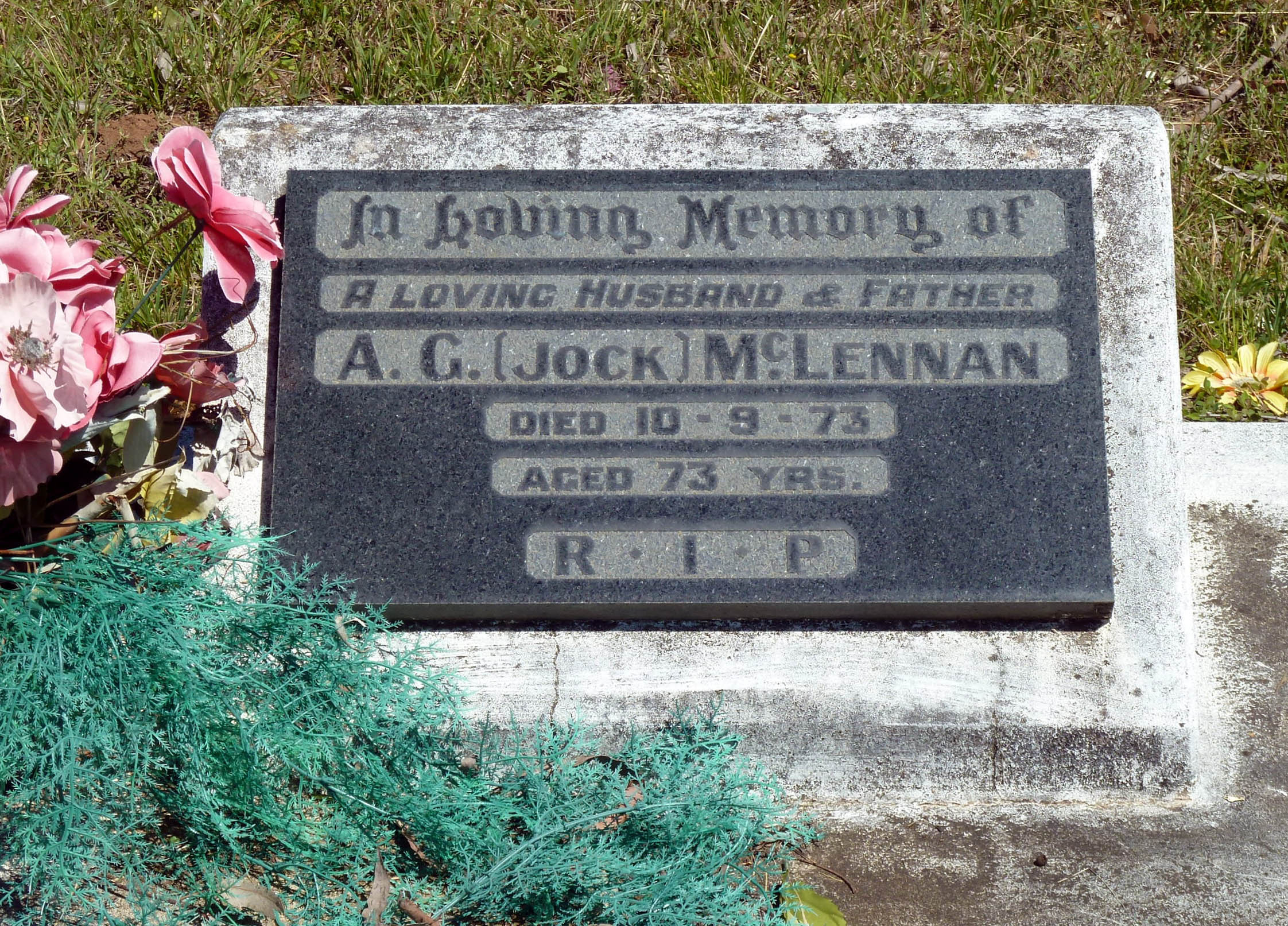 Photo of headstones/Allan Gordon McLennan died 1973 MI Nymboida, NSW